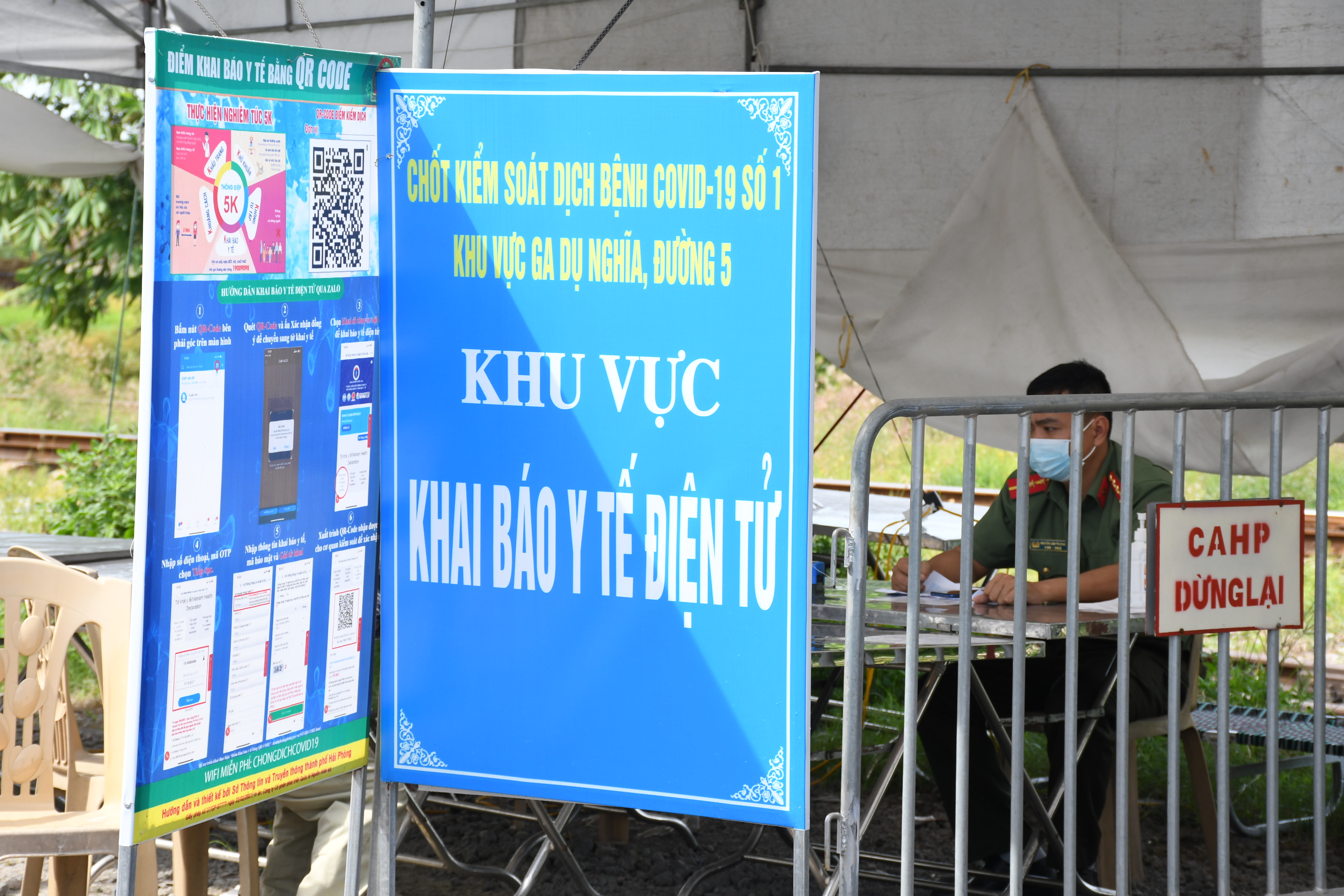 Chỉ cho phép những người có kết quả xét nghiệm âm tính với vi rút SARS-CoV-2 trong vòng 5 ngày mới được vào thành phố